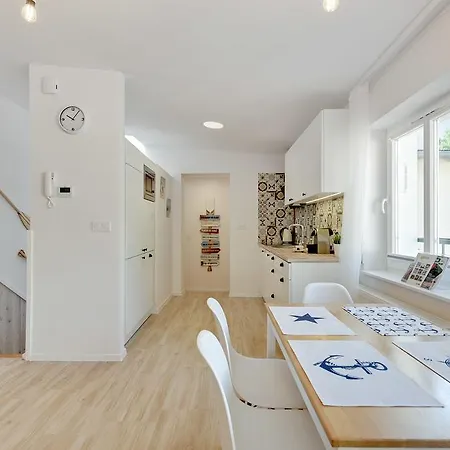 La Playa - 10 Min Od Plazy I Molo By Lion דירה